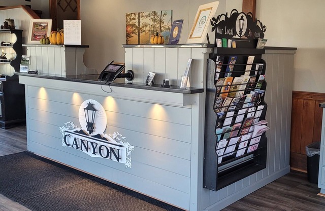 The Canyon Motel