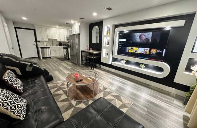 The Comfy Suite: 1BR with Free Parking