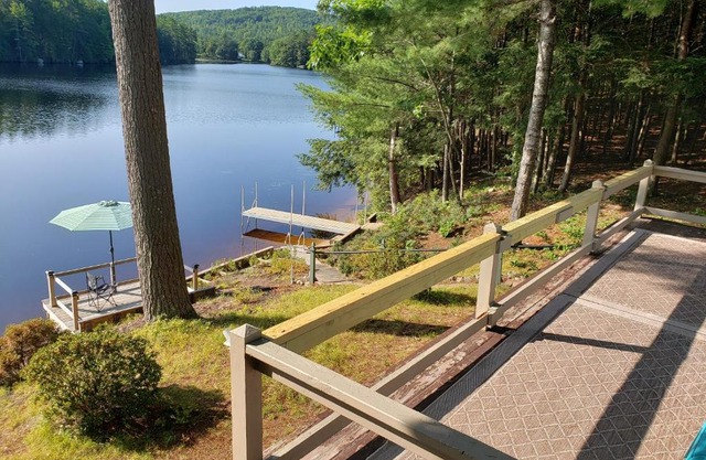The Cottage on Rockhaven Lake