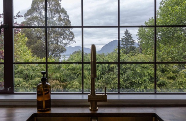 The Cougar Den Tofino