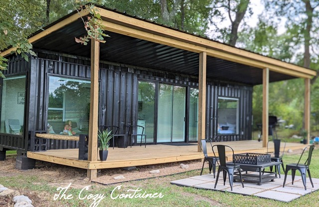 The Cozy Container, Country Living, Modern Design