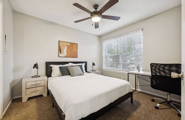 The Davis 412 I Spacious 1 Bed 1 Bath