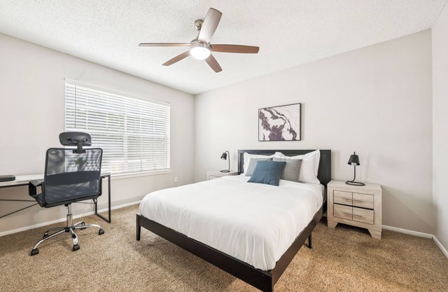 The Davis 916 I Comfy 2 Bed 2 Bath