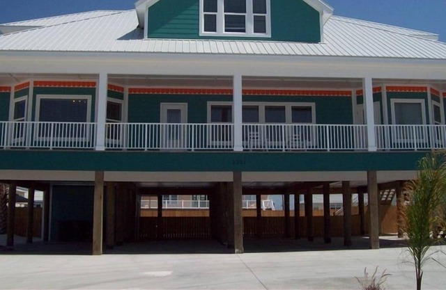 The Dolphin House- Best location for weddings and vacation!
