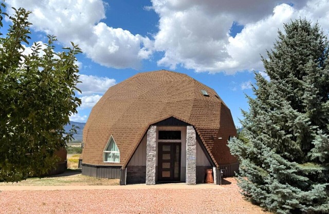 The Dome Home | 8 mins from Kanarra Falls