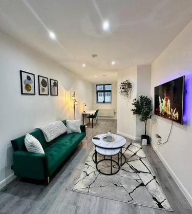 The Emerald Suite - 1BR - City Centre
