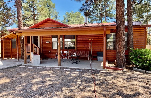 The Enchanted Cottage Pinetop/Lakeside