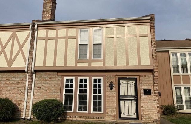 The Enclave Art Studio - Free parking 8 mins from airport