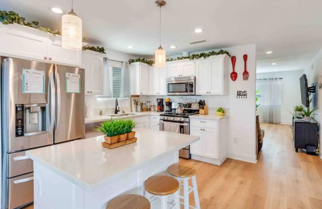 The Famous Puerta Roja Hidden Gem Sleeps8 LA & OC