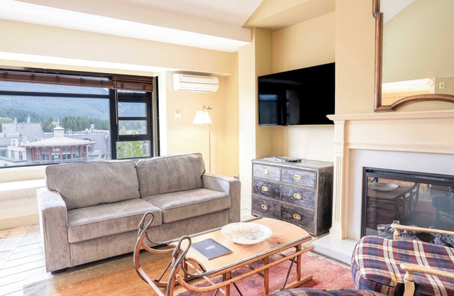 The Fitzsimmons Suite Mountain and Village View