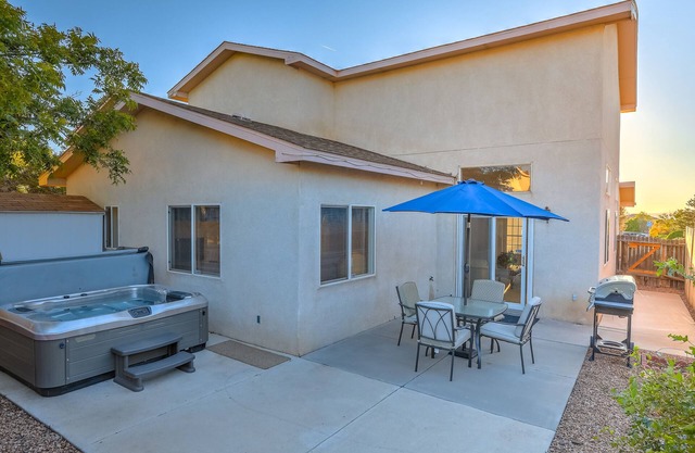 "The Fontana" Hot Tub and Patio Mister