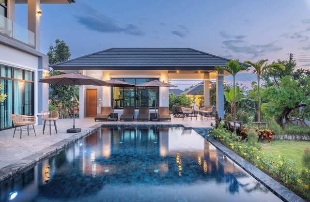 The garden pool villa resort at doisaket