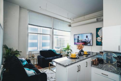 The Grandleaf Suite at Monument Circle