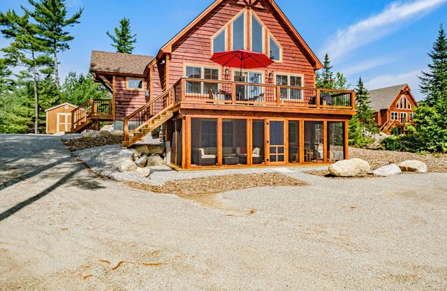 The Granite Chalet - Newly constructed Chalet close to downtown Bethel, short drive to Sunday River