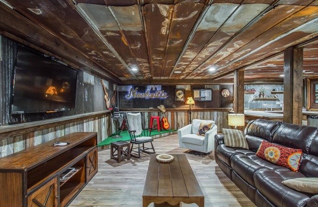 The Graycroft - Character Filled Home