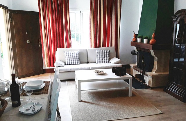 THE GREEN CHIMNEY, FREE WIFI. 5 MINUTES FROM THE TENERIFE NORTH AIRPORT