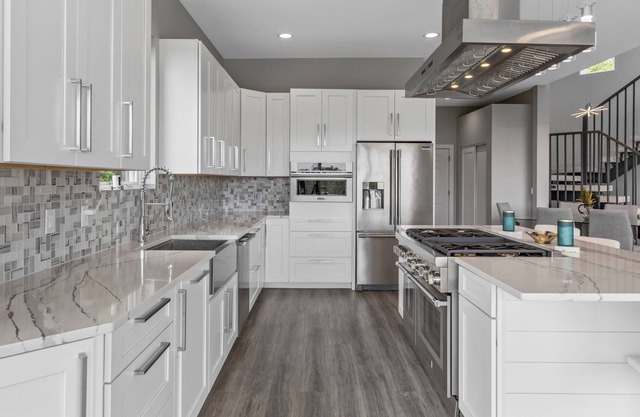 The Guest House at Sunset Bluffs – BEST views in Missouri!