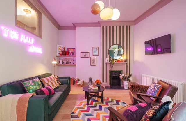 The Half Angel - 1 Bedroom Apartment in Central Bristol by Mint Stays