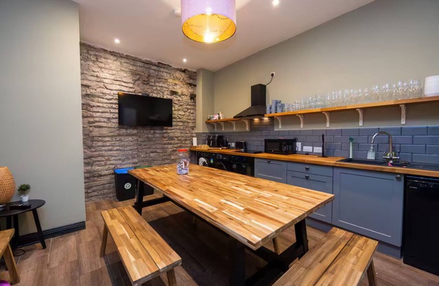 The Hearth · Stay Together in Central Dublin, steps from Temple Bar