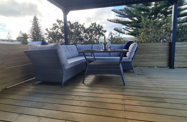 The Hideaway - Omaha Holiday Home