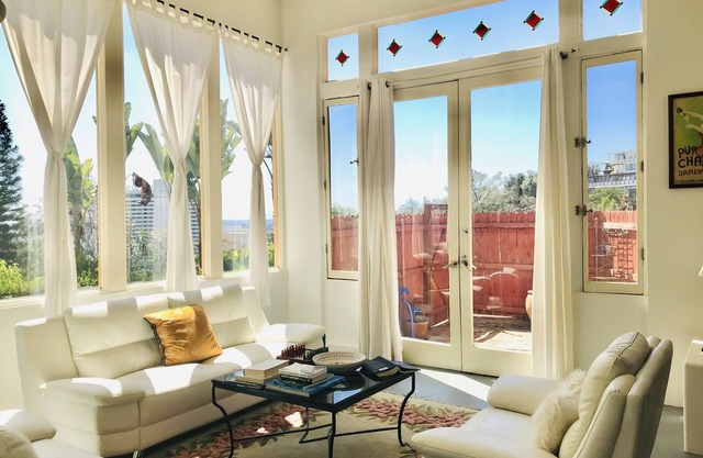 The Hollywood Hills Experience MARCH DISCOUNT