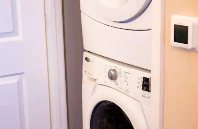 The Honeycomb Hideout* In the heart of the Bay