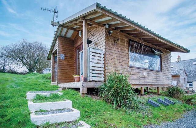 The Hygge Hut - 1 Bed - Freshwest Beach Retreat