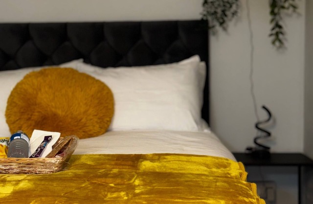 The Ivy Cinema Suite | Guesthouse