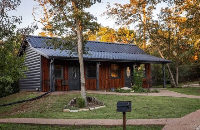 The Kiwi at Nicole Creek Cabins