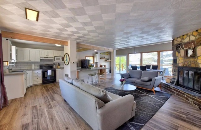 The Last Best Lake Cabin