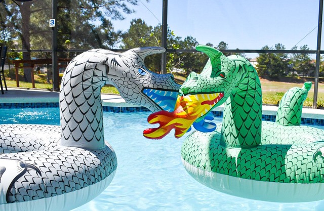 The Lazy Lime-Hidden Mickey Scavenger Hunt-House near Disney-Pool & Hot tub!