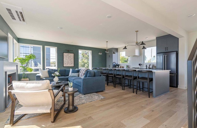 The Linden – Rooftop Views & Refined Design, New!