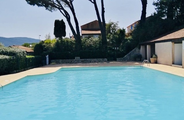 The little blue mazet under the pine trees + terrace