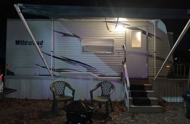 The Little Dipper is an adorable & cozy camper located in charming Dandridge TN