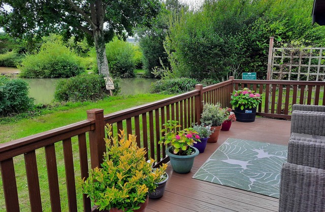 The Lodge By The Lake at Shorefield Holiday Park