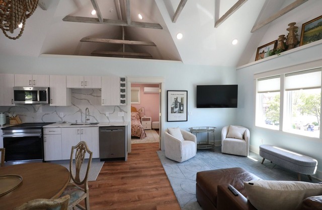 The Loft at Rapunzels - The Best Location in Frankenmuth