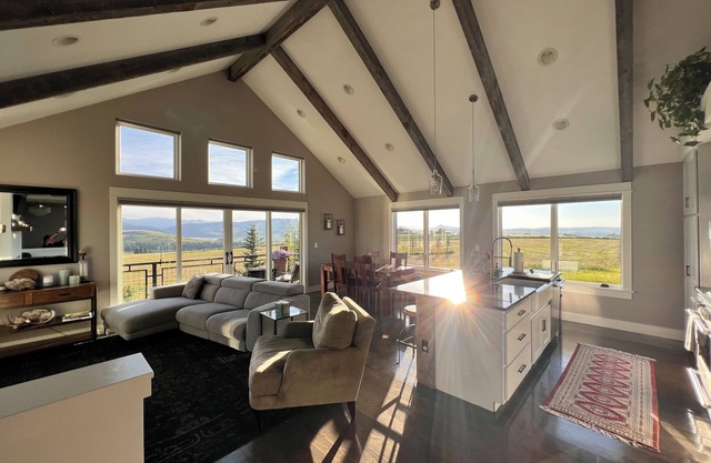 The Lookout. 43acres overlooking 7 different mountain ranges