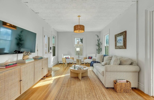 The Lucky Oyster Est 1886 3 Bd/2 Ba Historic & Walk to Town