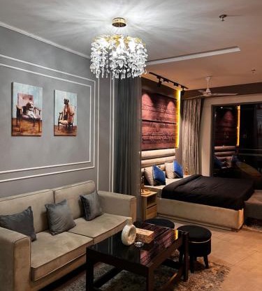 The Mauve by DiMerro 38th Floor