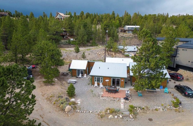 The Moose Meadow | Alpine Lake Lookout | Fast Wifi