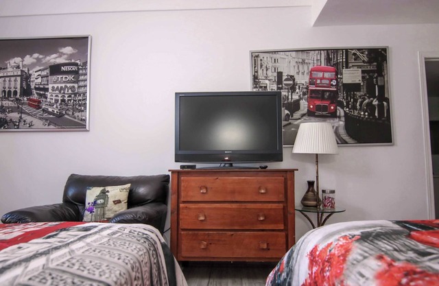 The Notting Hill Room | The Jypsy Inn