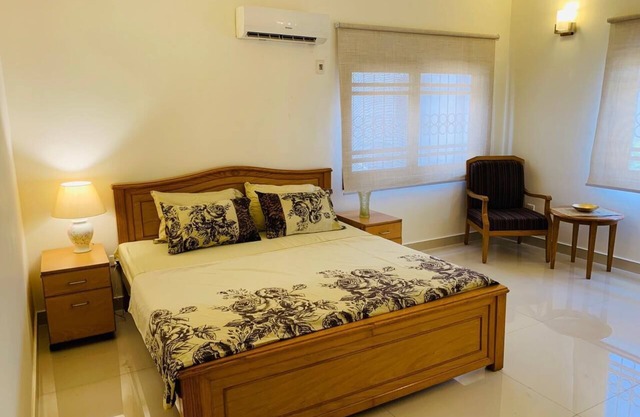 The Oak Tree House in DHADefence.2