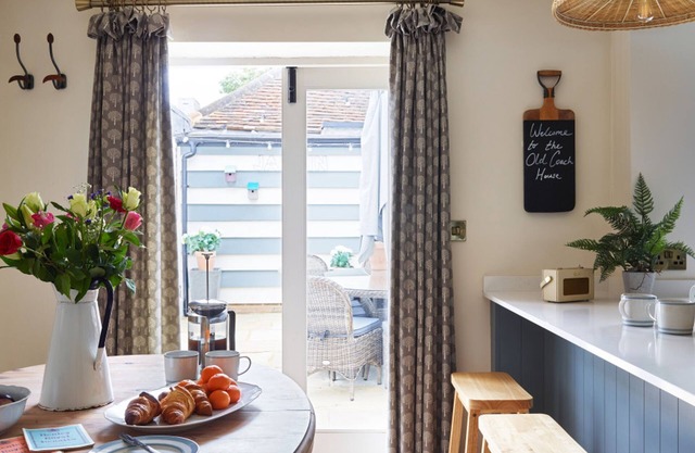 The Old Coach House - From 500 Per Night