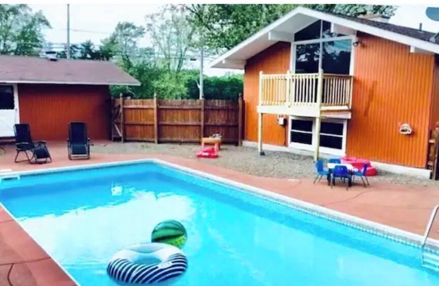 The Orange House with heated pool, Sleeps 8