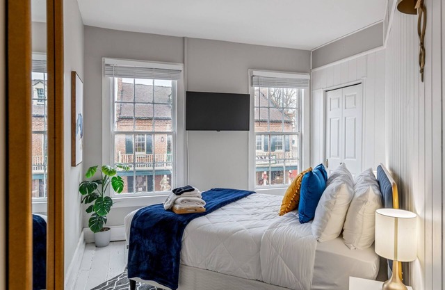 The Original Custom House!