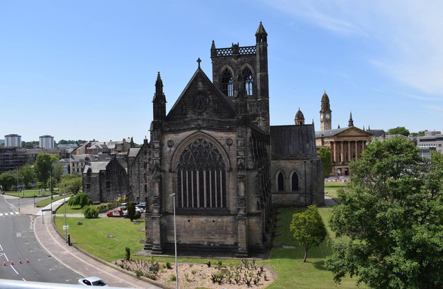 The Paisley Penthouse - Stunning View of the Abbey