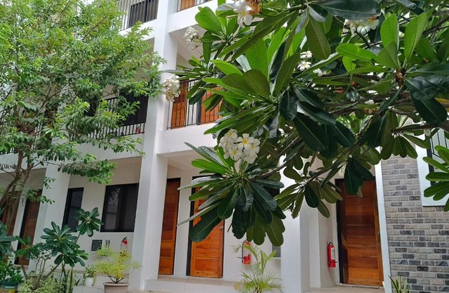 The Palines Apartment Hotel near Brittany Palazzo, Evia Mall Alabang