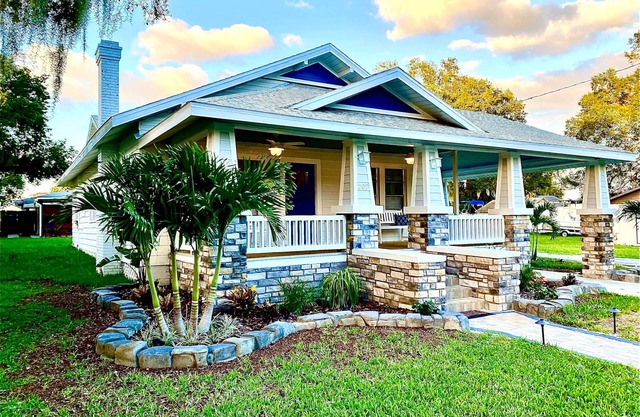 The Palm Lake Hollingsworth Luxury Family Retreat