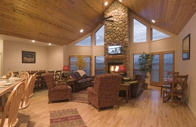 The Perfect Get Away - Bull Moose Retreat