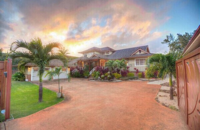 The Perfect North Shore Getaway!